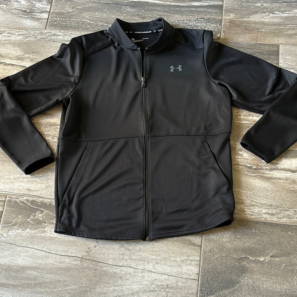Under Armour Black Performance Jacket Lightweight Athletic Design